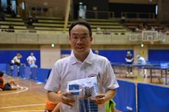 市民大会会場で撮影した上岡充直さんの写真