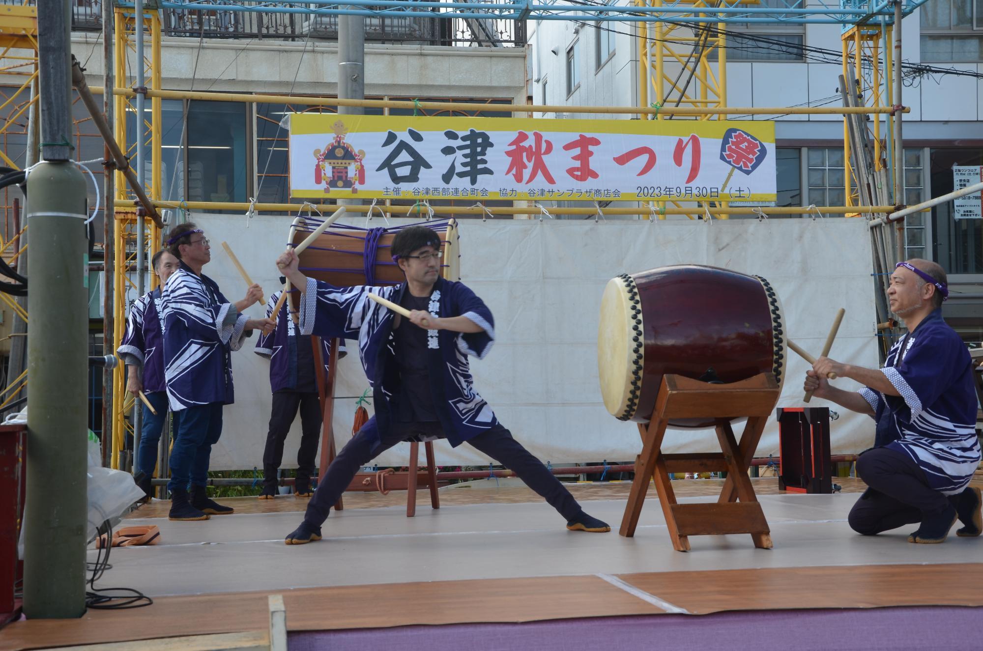 和太鼓を使った組み太鼓