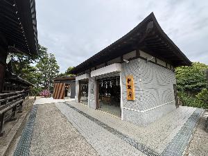 菊田神社の神輿庫