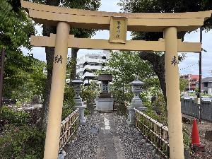 菊田神社境内にある琴平神社の鳥居