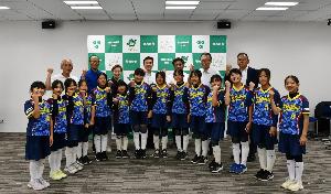 スーパーガールズ表敬訪問