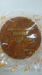 透明のパッケージの中央に「習志野銘菓メロディー」と印刷されたお菓子の写真