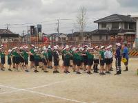 グランドに整列