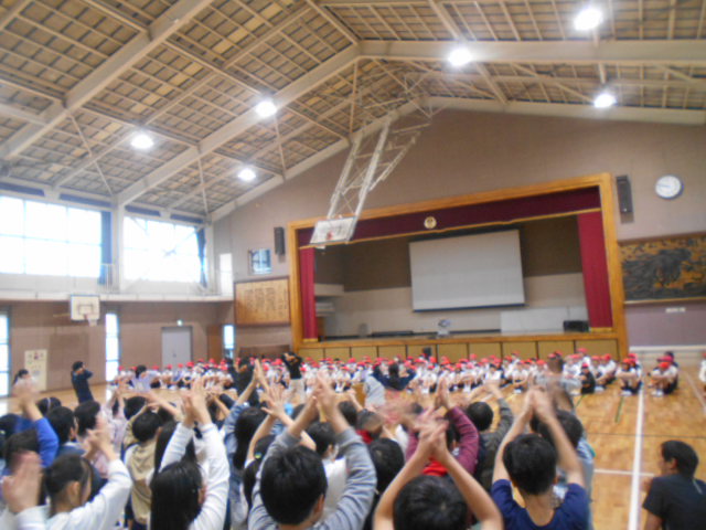 応援団と5年生