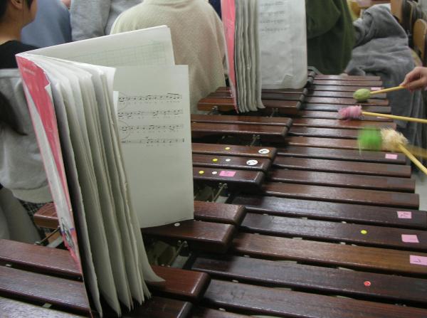 3年生が演奏する様子