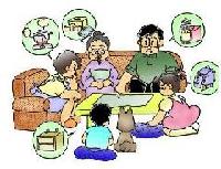 ソファーに座った家族が災害に備えて話し合っているイラスト