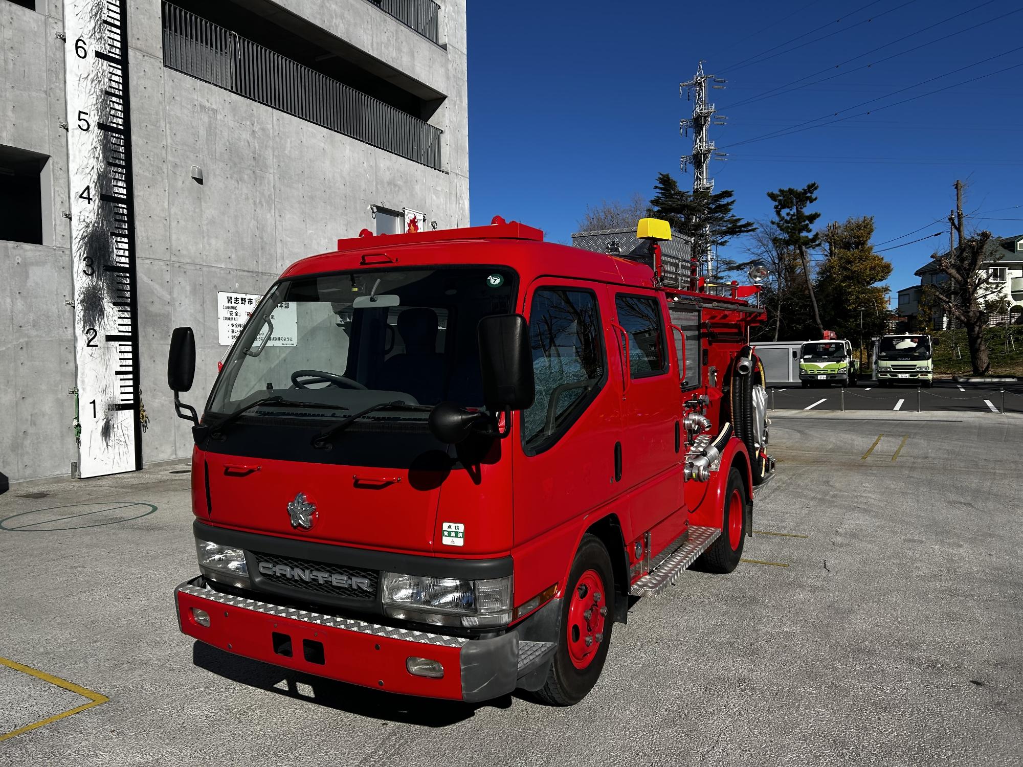 売却予定の消防ポンプ自動車の写真
