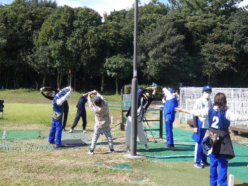 開始前のラジオ体操の様子