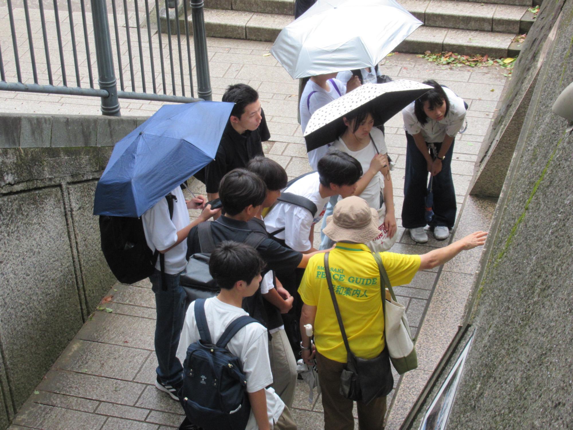 平和案内人によるフィールドワーク