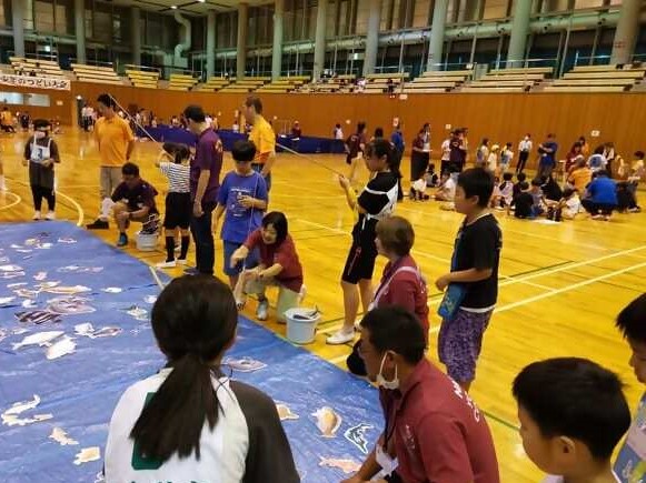 令和6年度つどい大会。体育館でミニゲーム