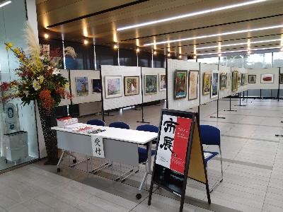 市展 1階展示スペース 受付