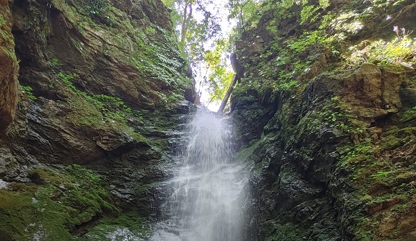 オロボカヤの滝