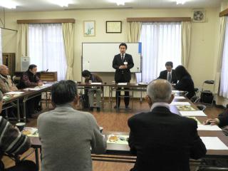 実籾6丁目第1町会とのタウンミーティングで講話をする市長の写真