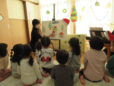 乳児組のお楽しみ会の様子