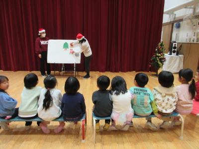 幼児組のお楽しみ会の様子