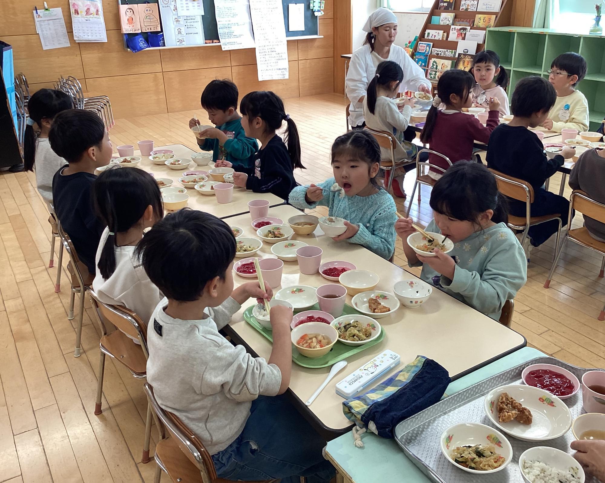 異年齢で給食