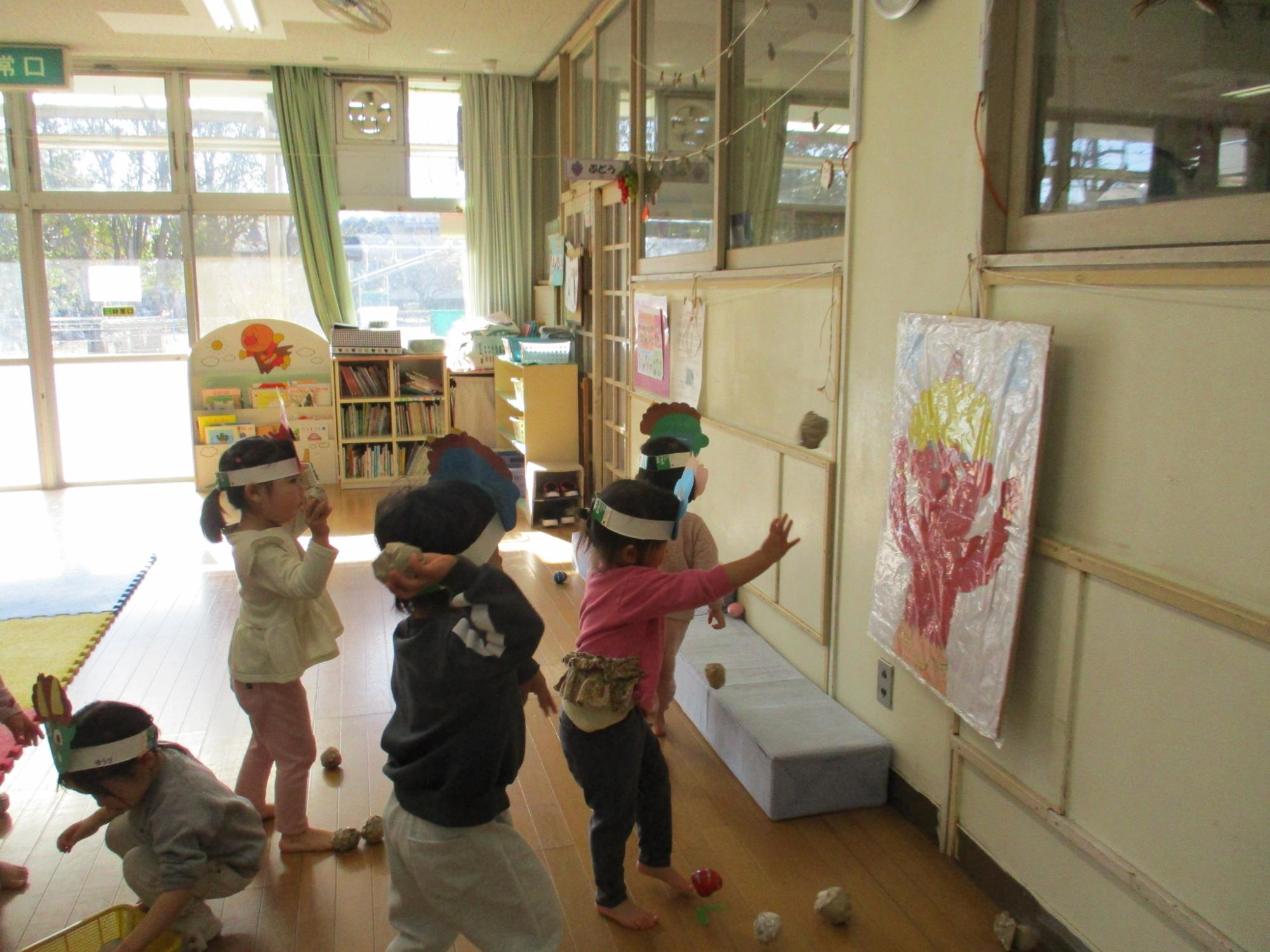 豆まき（赤鬼）