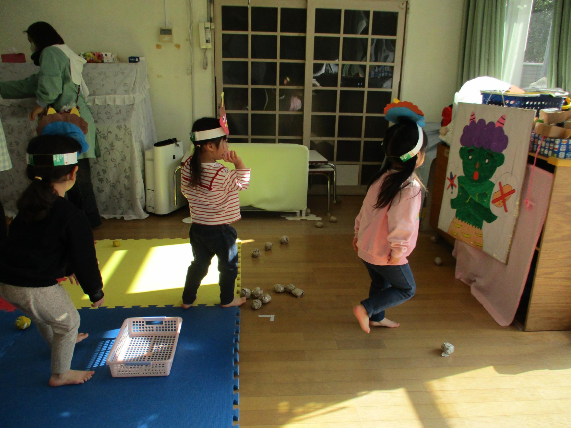 豆まき（緑鬼）