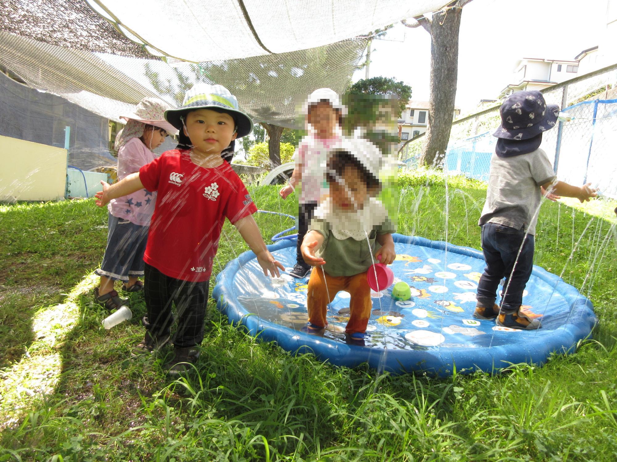 水遊び