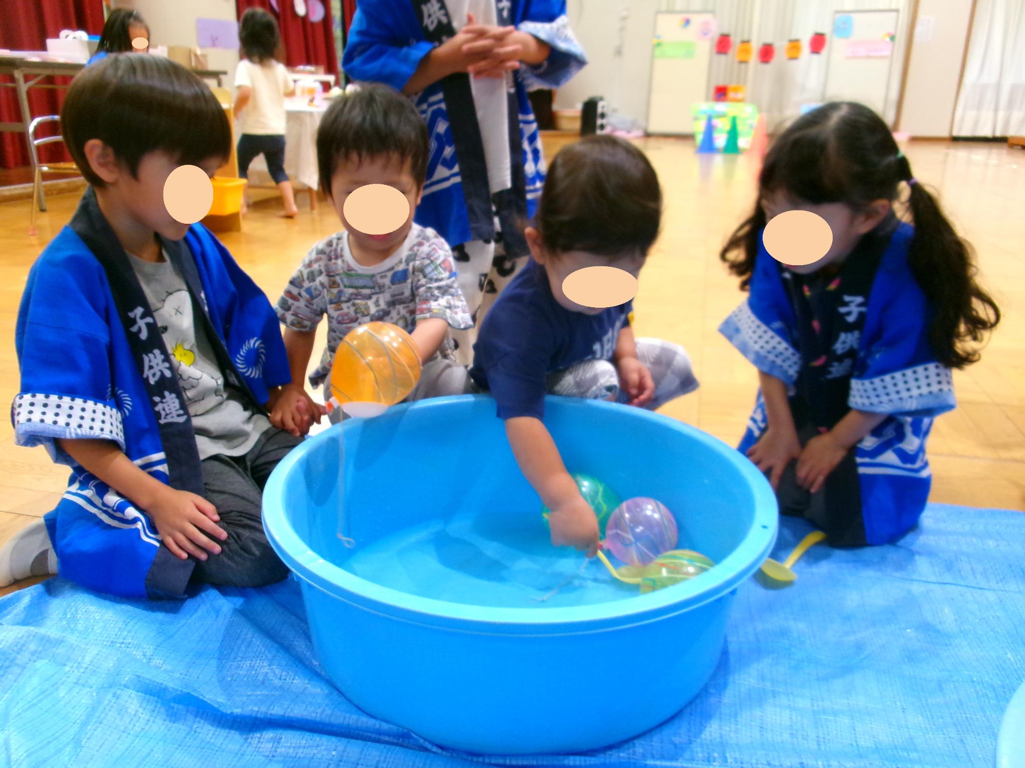 夏祭り ヨーヨー釣り