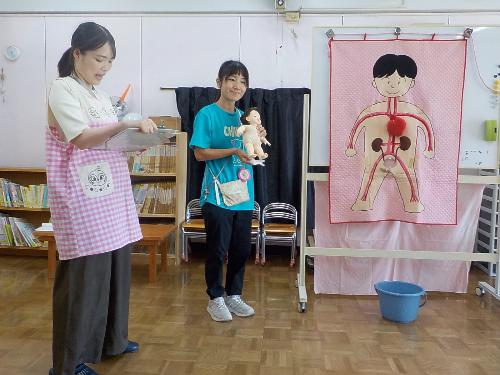 親子ですくすくと題して健康教育を行いました